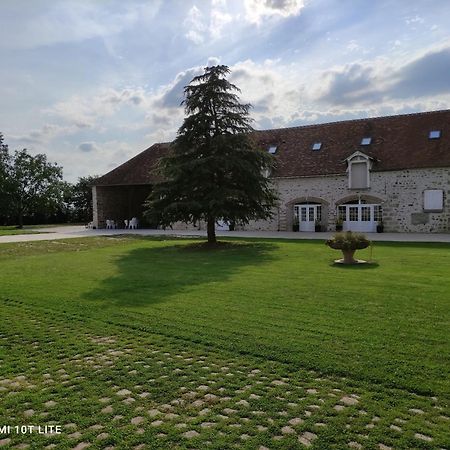 Domaine De La Ferme De Mont Bed and Breakfast Mormant Buitenkant foto
