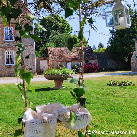 Domaine De La Ferme De Mont Bed and Breakfast Mormant Buitenkant foto