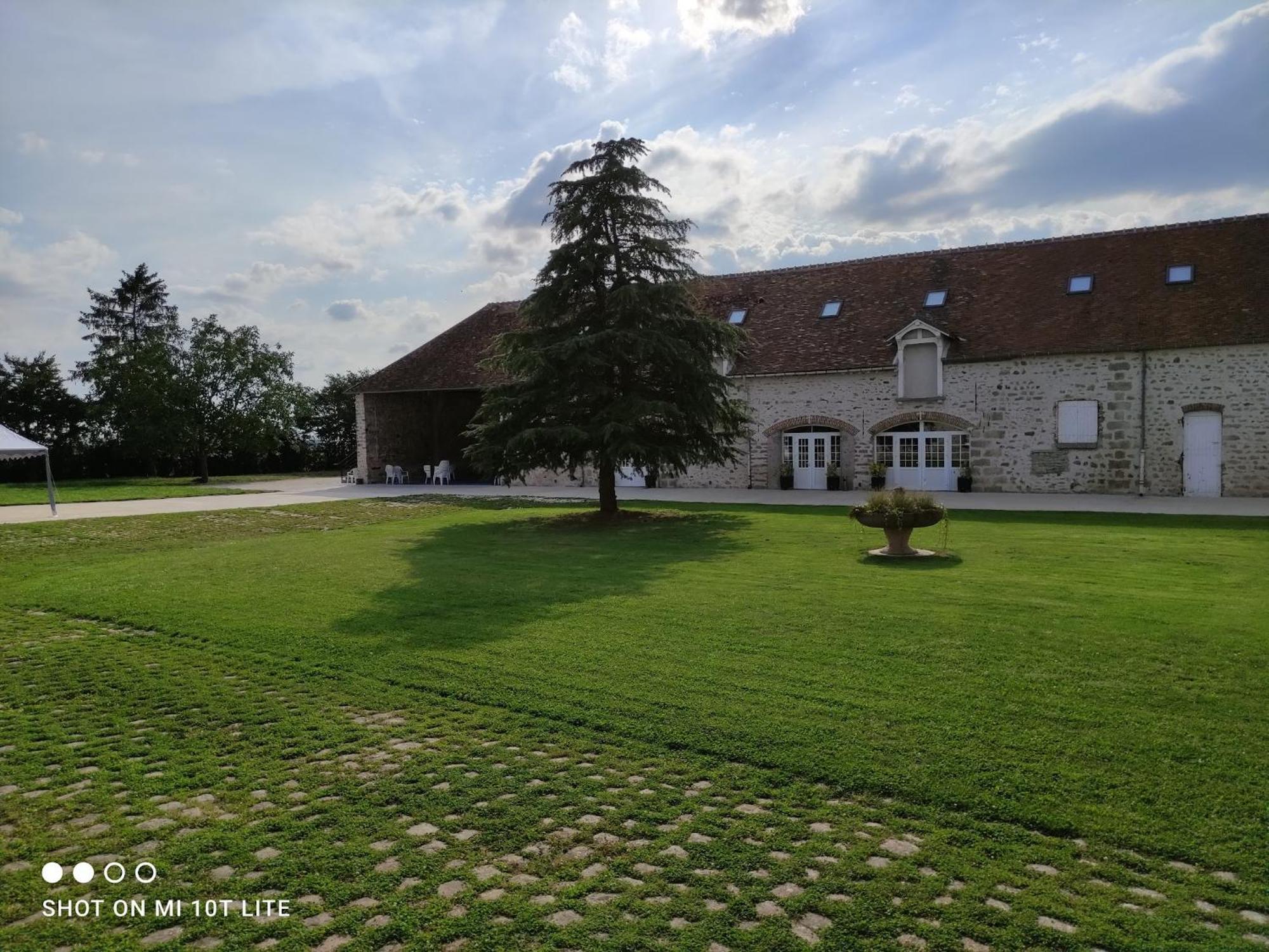 Domaine De La Ferme De Mont Bed and Breakfast Mormant Buitenkant foto